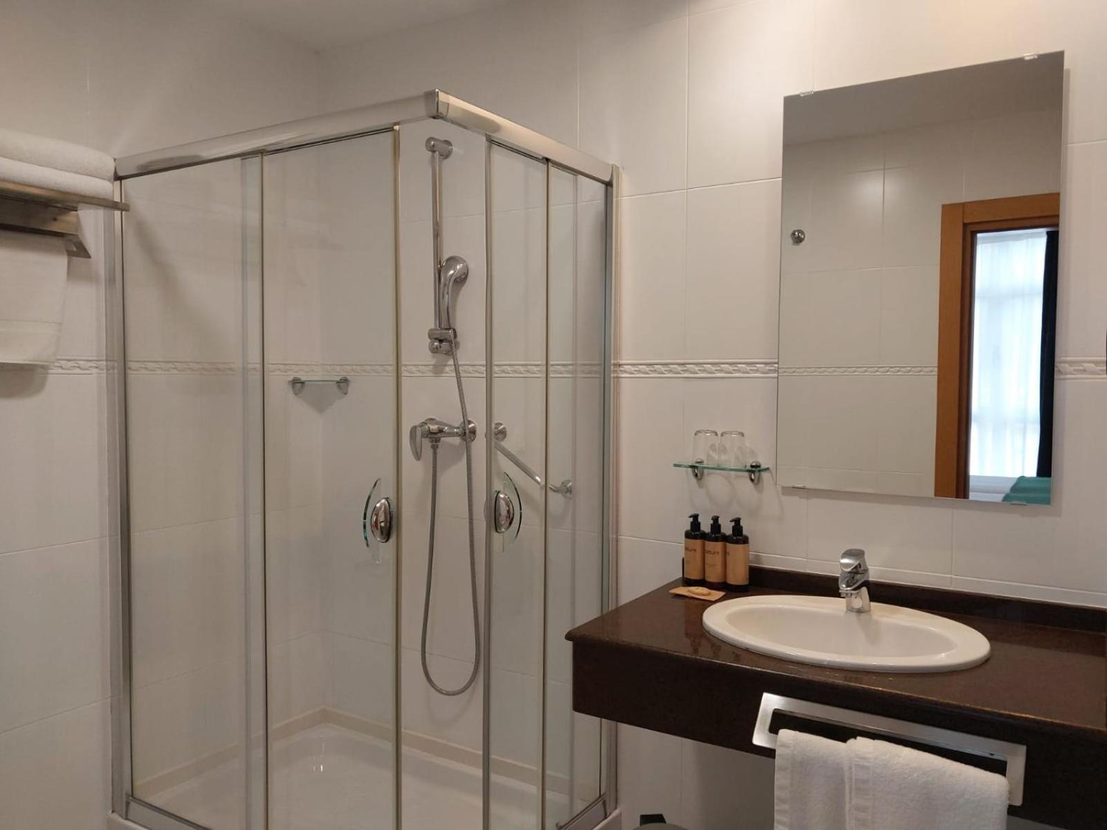 Hotel Nochendi Cangas de Onis Ngoại thất bức ảnh