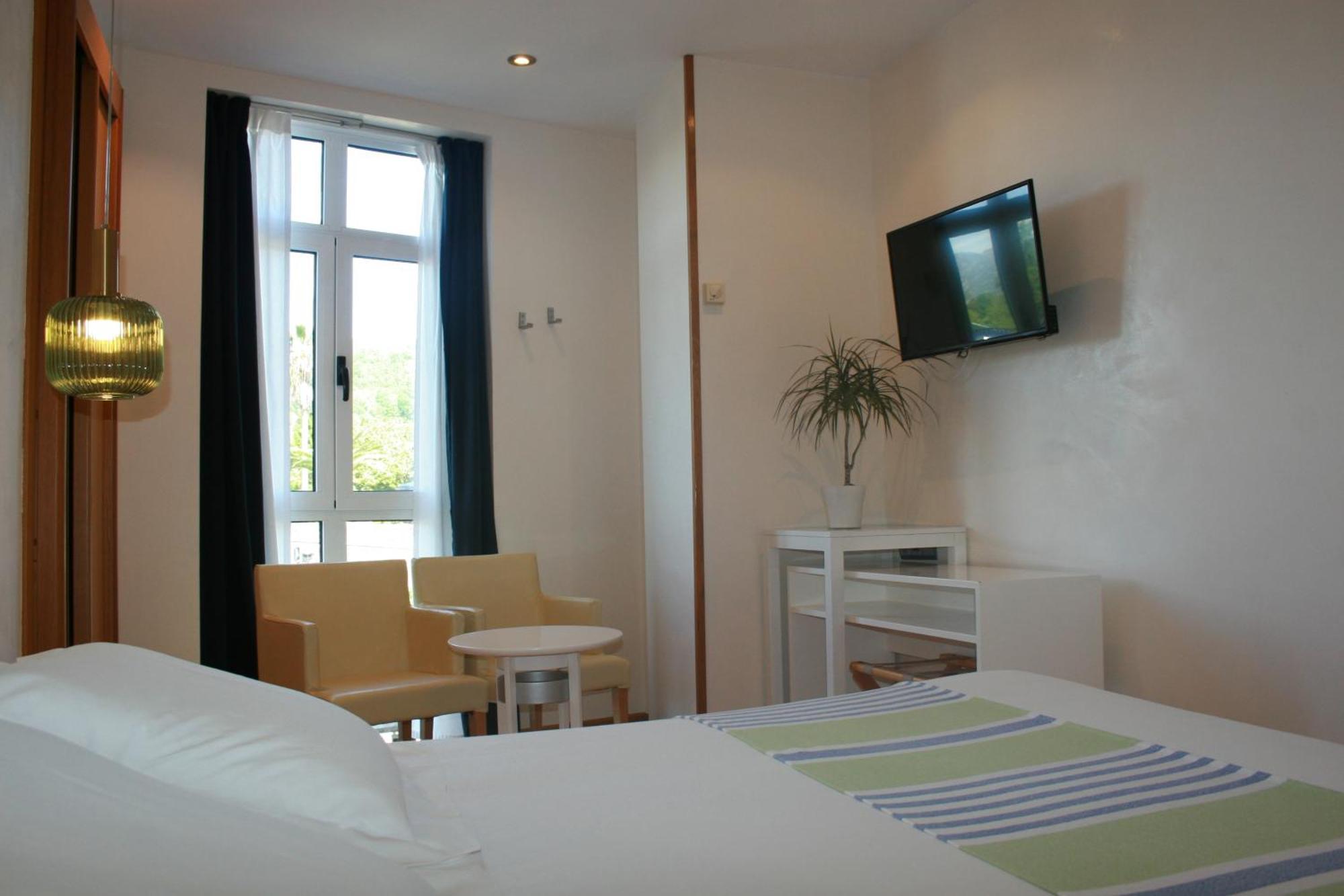 Hotel Nochendi Cangas de Onis Ngoại thất bức ảnh